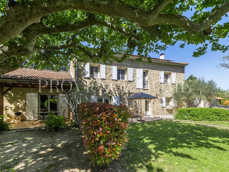 Propriété L'Isle-sur-la-Sorgue - 8 chambres - 372m²