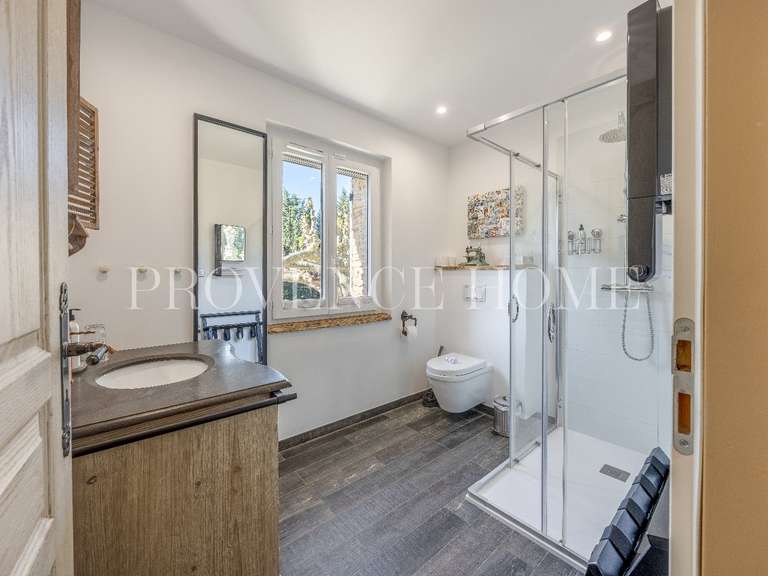 Propriété L'Isle-sur-la-Sorgue - 8 chambres - 372m²