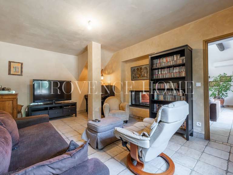 Propriété Taillades - 4 chambres - 245m²