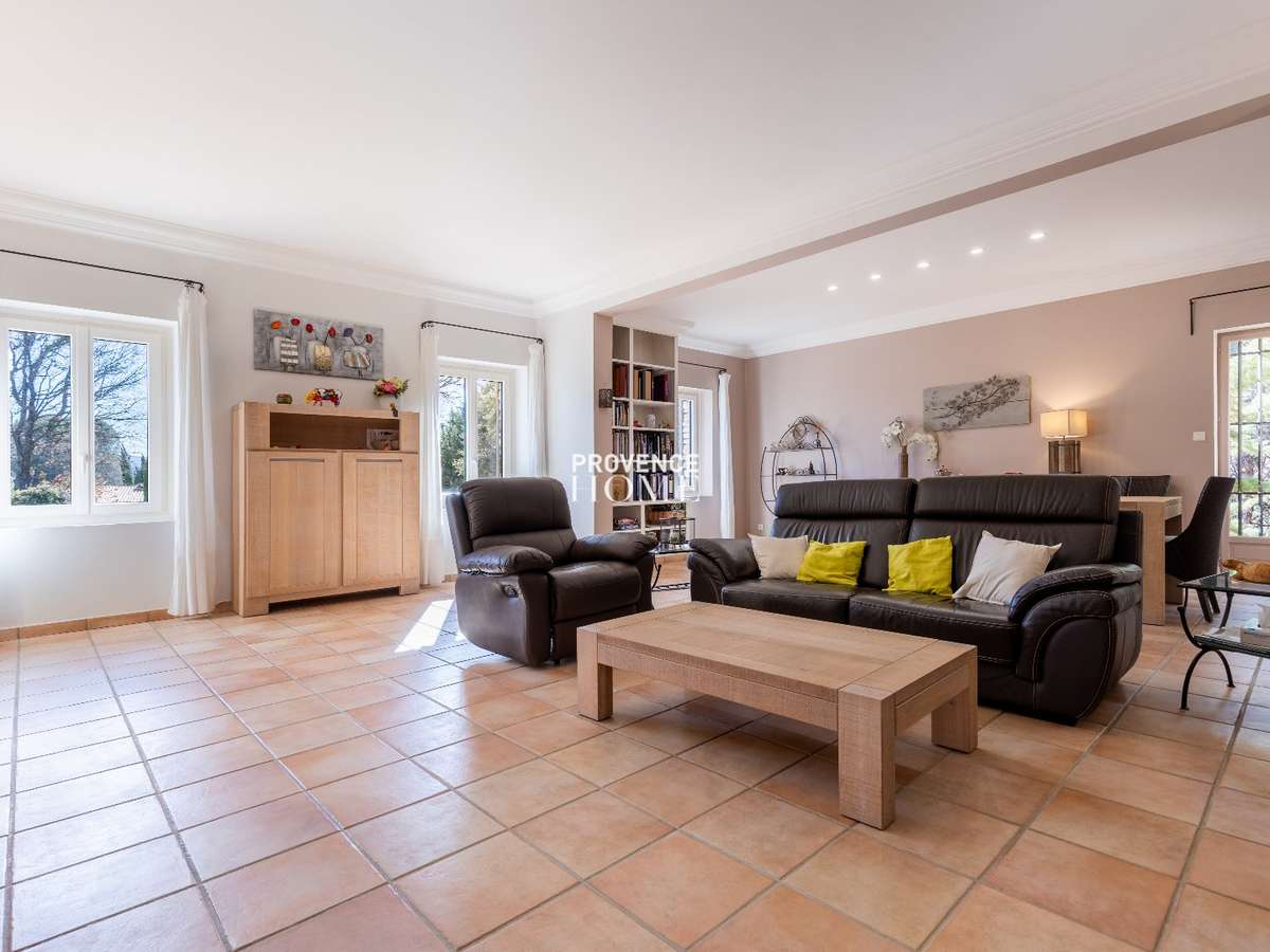 Property Gordes