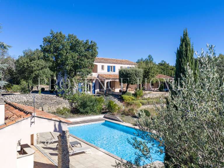 Property Cabrières-d'Avignon - 4 bedrooms - 201m²
