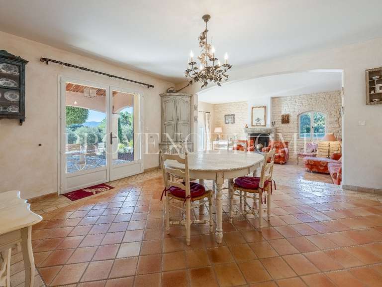 Property Cabrières-d'Avignon - 4 bedrooms - 201m²