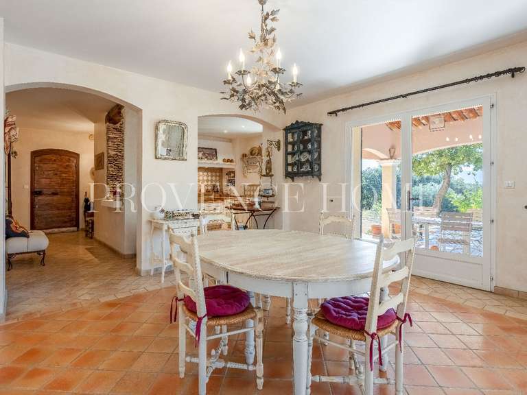 Property Cabrières-d'Avignon - 4 bedrooms - 201m²