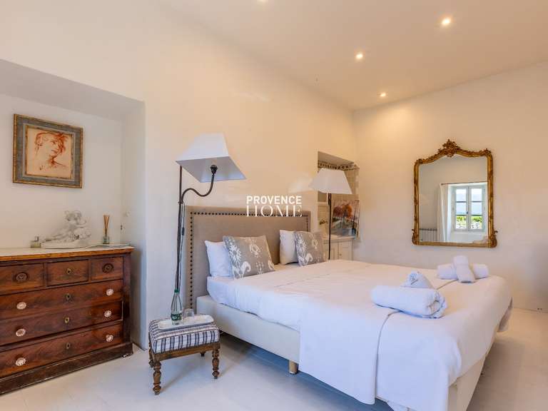Propriété Cabrières-d'Avignon - 7 chambres - 357m²