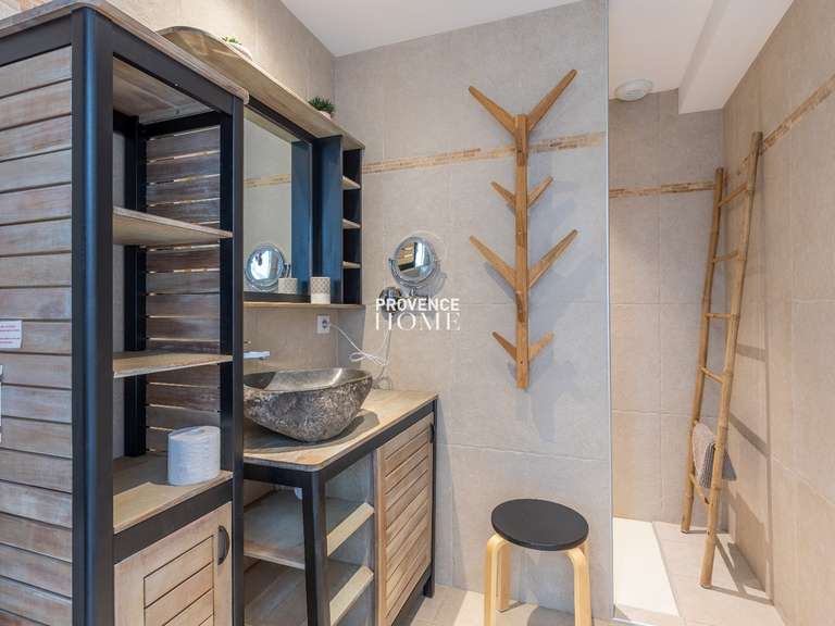 Propriété L'Isle-sur-la-Sorgue - 12 chambres - 438m²