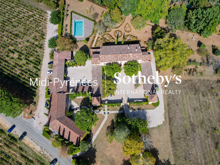 Propriété Lagrave - 1384m²
