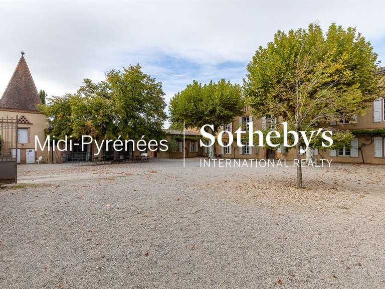 Propriété Lagrave - 1384m²
