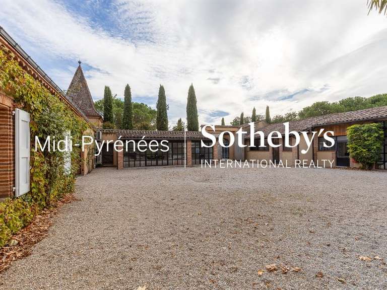 Propriété Lagrave - 1384m²