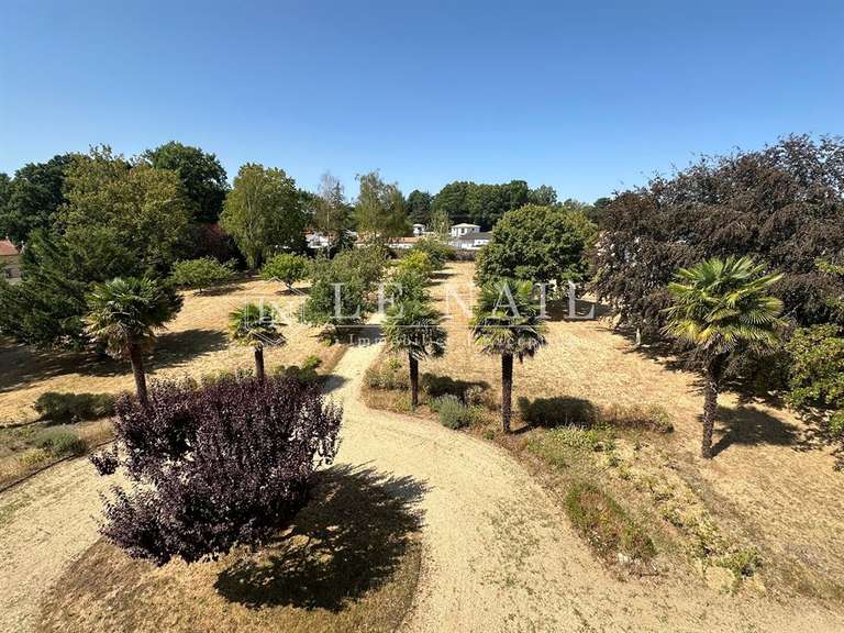 Propriété Basse-Goulaine - 10 chambres - 459m²