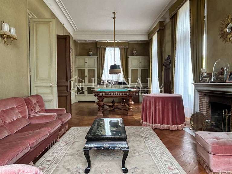 Propriété Clamecy - 6 chambres - 218m²