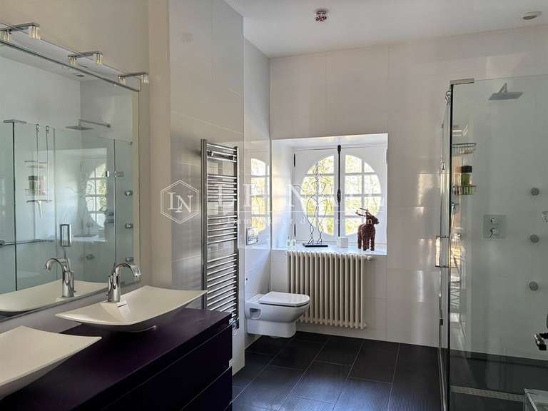 Propriété Châteaubourg - 6 chambres - 429m²