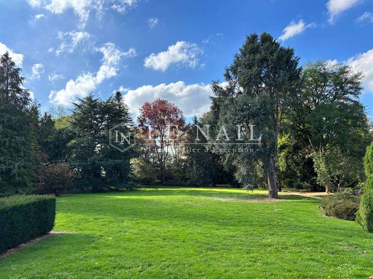 Propriété Châteaubourg - 6 chambres - 429m²