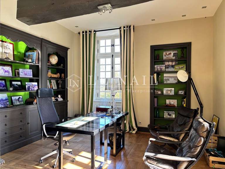 Propriété Châteaubourg - 6 chambres - 429m²