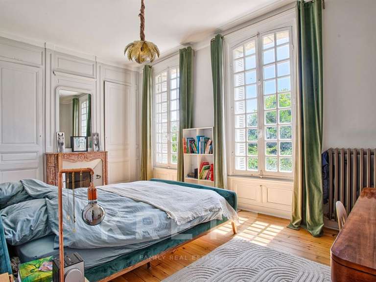 Propriété Montfort-sur-Risle - 8 chambres - 420m²