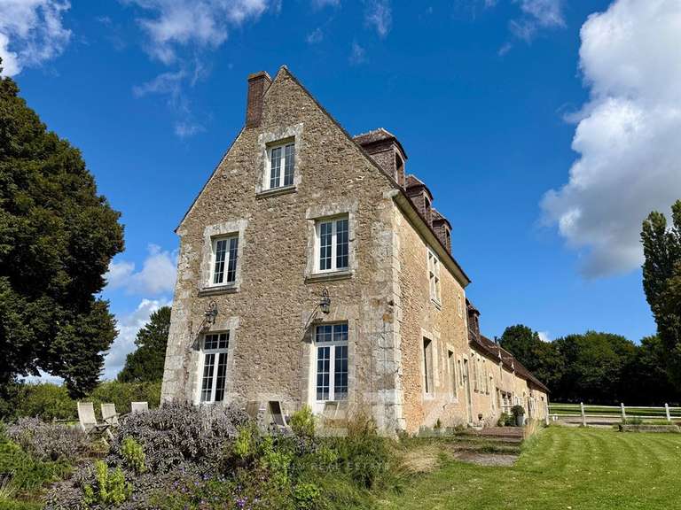 Propriété La Ferté-Bernard - 12 chambres - 850m²
