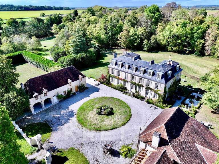 Propriété Argentan - 9 chambres - 560m²