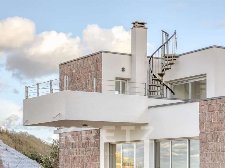 Propriété Dieppe - 6 chambres - 236m²