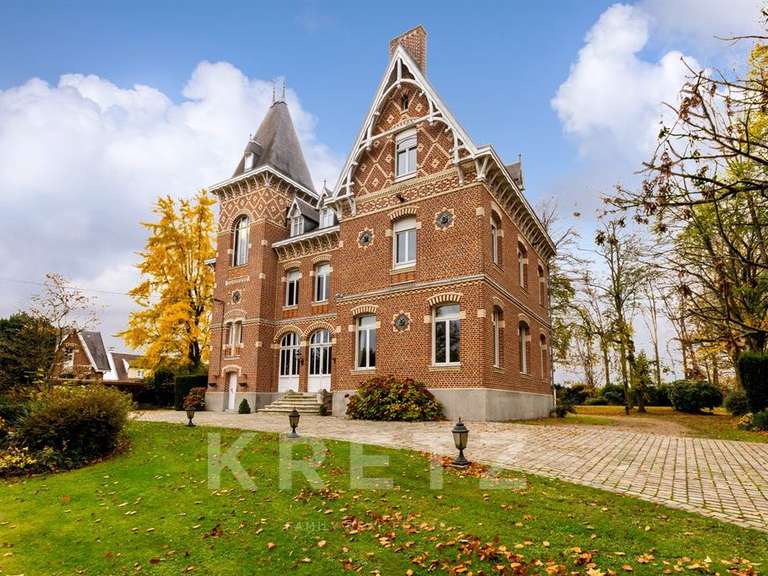 Propriété Phalempin - 8 chambres - 437m²
