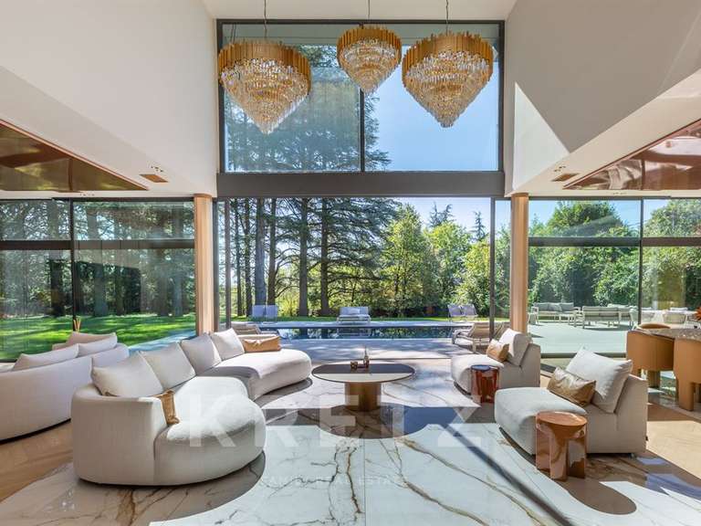 Propriété Écully - 5 chambres - 400m²