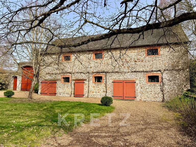 Propriété Sillé-le-Guillaume - 7 chambres - 460m²