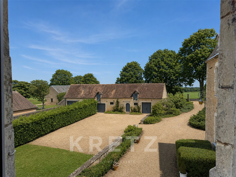 Property Noyen-sur-Sarthe - 5 bedrooms - 505m²