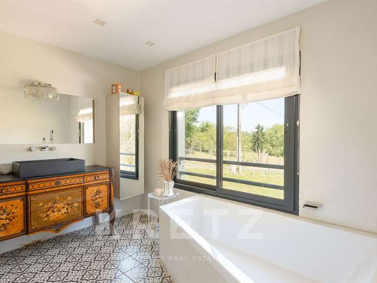 Propriété Ahetze - 4 chambres - 300m²