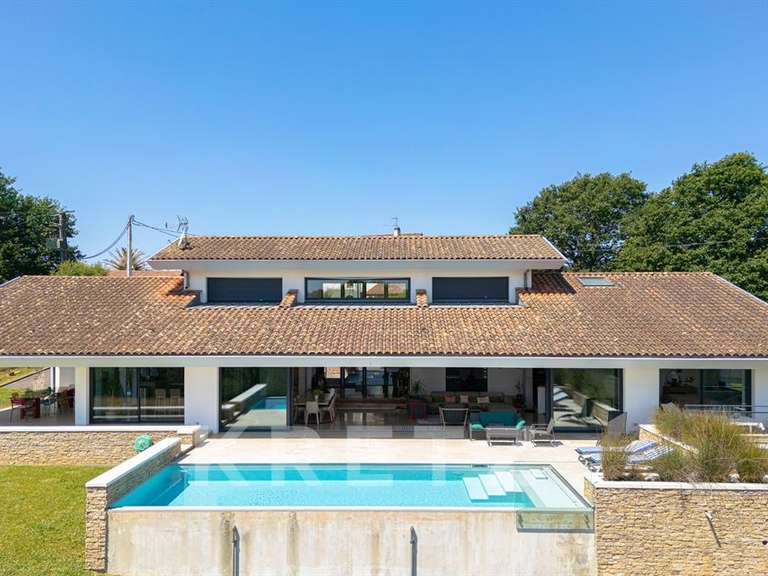 Propriété Ahetze - 4 chambres - 300m²