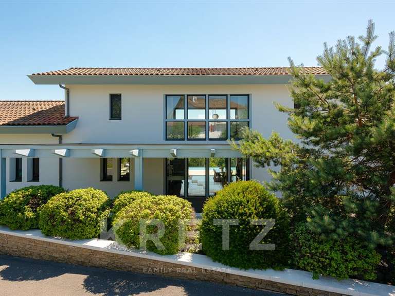 Propriété Ahetze - 4 chambres - 300m²