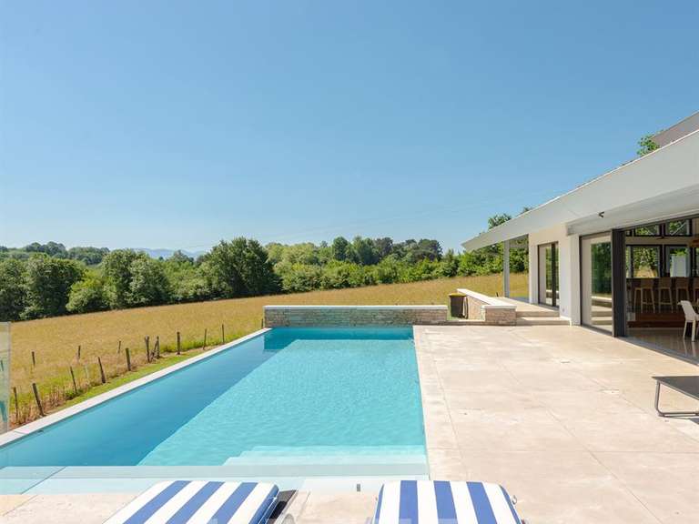 Propriété Ahetze - 4 chambres - 300m²
