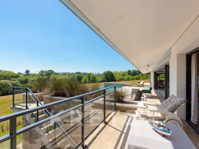 Propriété Ahetze - 4 chambres - 300m²