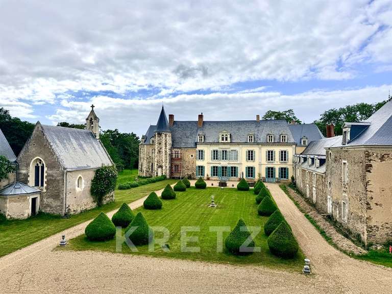 Propriété Segré-en-Anjou-Bleu - 16 chambres - 1400m²