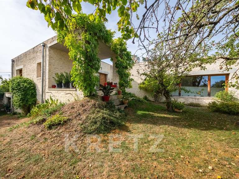Propriété Montigny-Mornay-Villeneuve-sur-Vingeanne - 3 chambres - 400m²