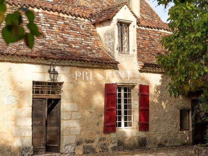 Propriété Villamblard - 8 chambres - 497m²