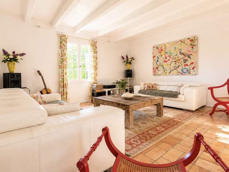 Propriété Léon - 7 chambres - 301m²