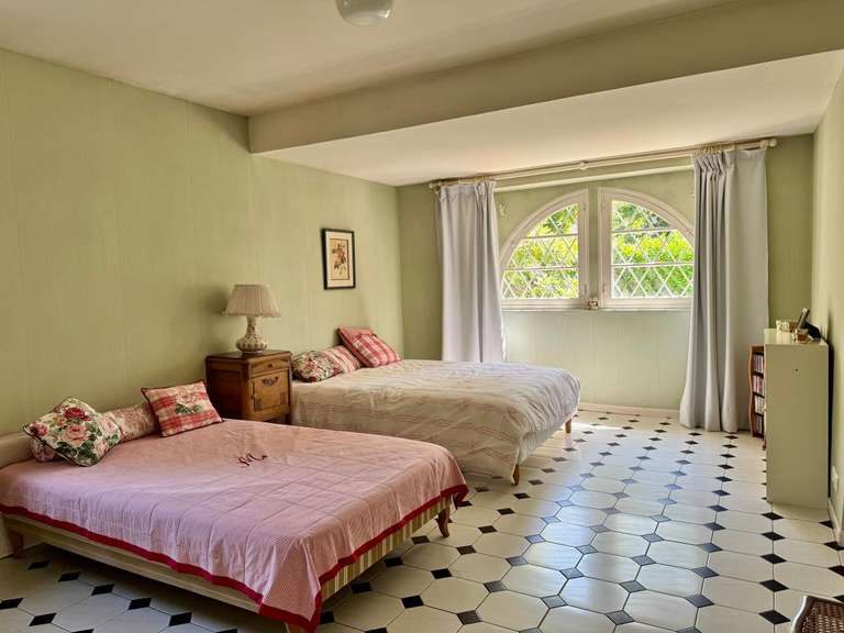 Propriété Pau - 5 chambres - 220m²