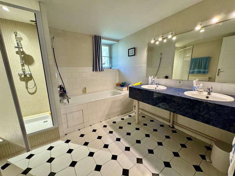 Propriété Pau - 5 chambres - 220m²
