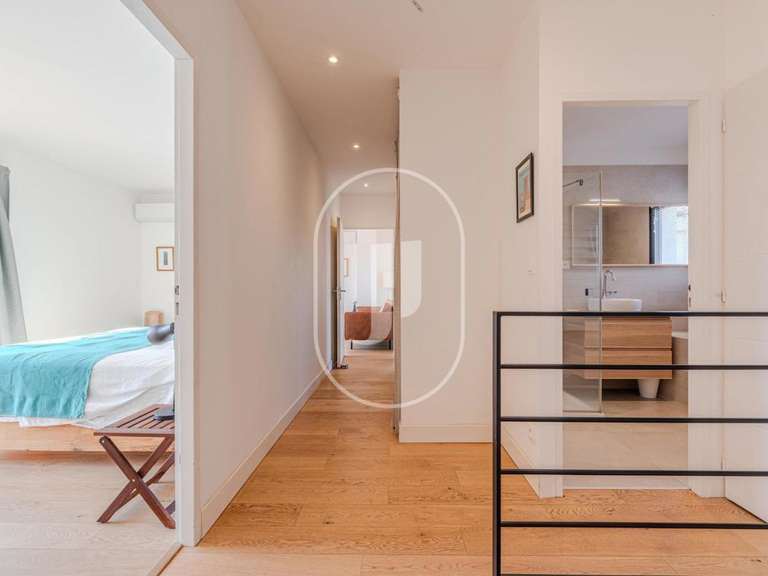 Propriété Paradou - 6 chambres - 251m²