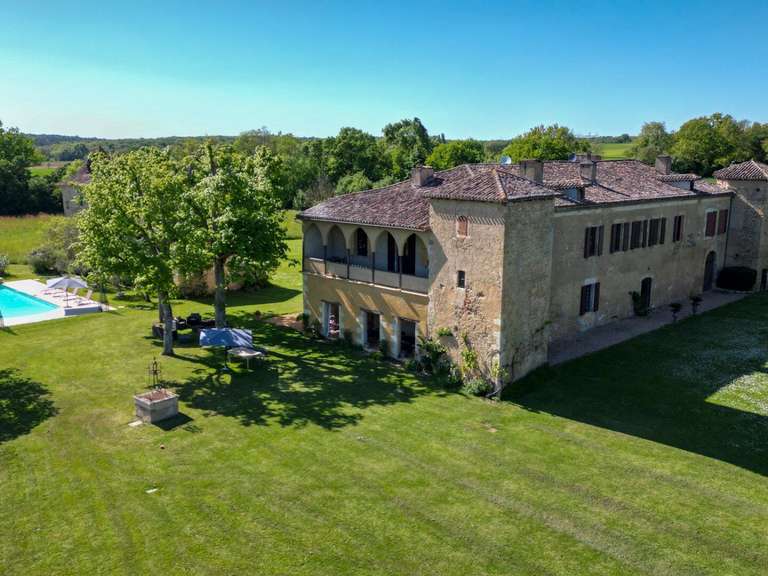 Propriété Lectoure - 10 chambres - 600m²