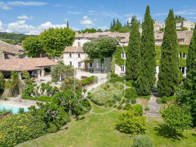 Propriété Visan - 5 chambres - 425m²