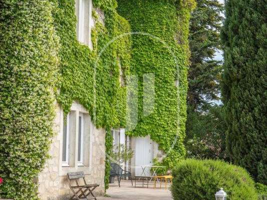 Propriété Visan - 5 chambres - 425m²