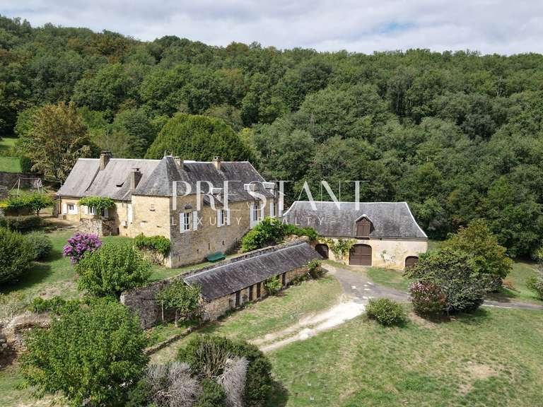 Propriété Sarlat-la-Canéda - 4 chambres - 180m²
