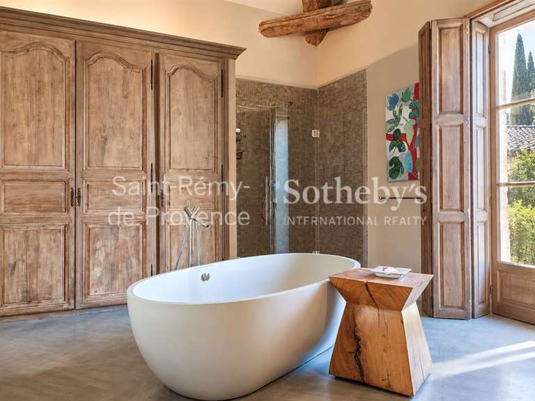 Propriété Saint-Rémy-de-Provence - 5 chambres - 300m²