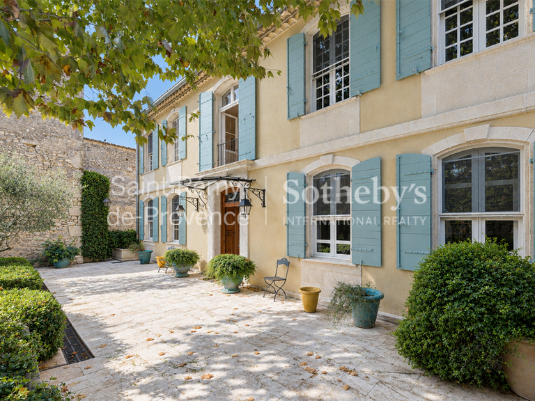 Propriété Saint-Rémy-de-Provence - 5 chambres - 300m²