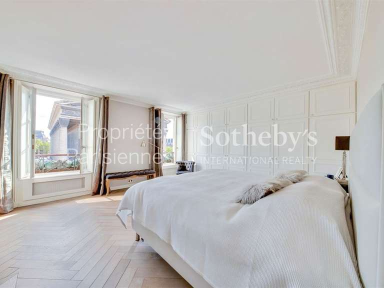 Appartement Paris 8e - 6 chambres - 296m²