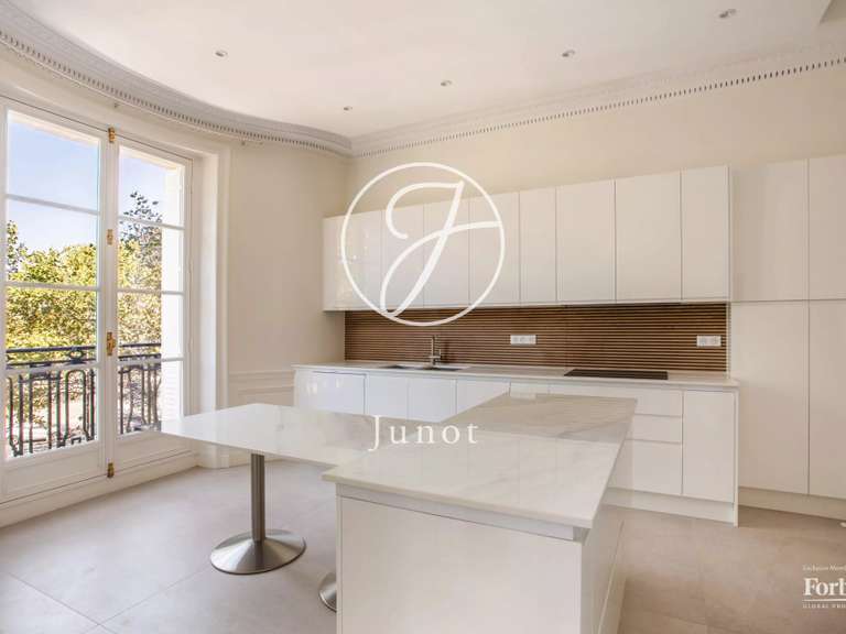 Apartment Paris 7e - 4 bedrooms - 198m²