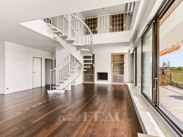 Appartement Neuilly-sur-Seine - 3 chambres - 207m²