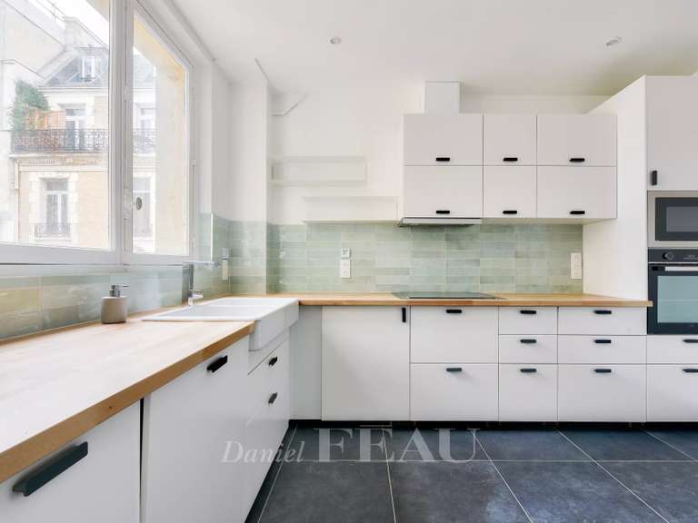 Appartement Paris 17e - 3 chambres - 161m²