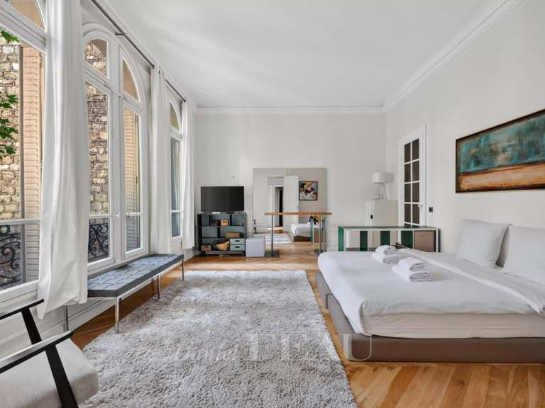 Appartement Paris 16e - 4 chambres - 242m²