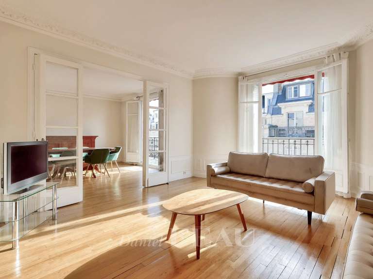 Appartement Paris 16e - 3 chambres - 144m²