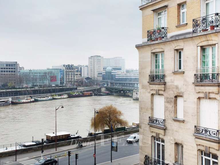 Appartement Paris 16e - 2 chambres - 76m²
